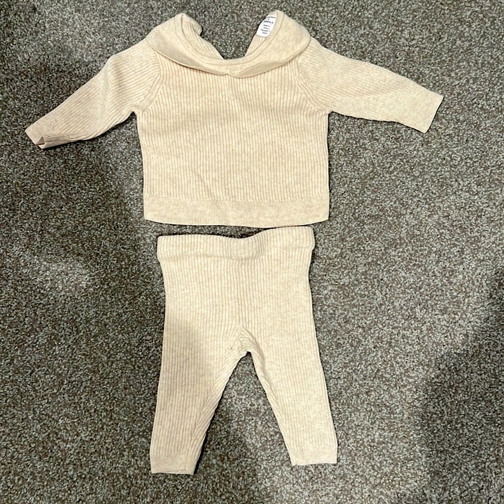Cream colored Nordstrom matching set for 3 month old